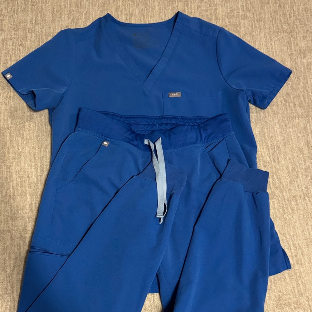 Figs Women's Blue Scrub Set